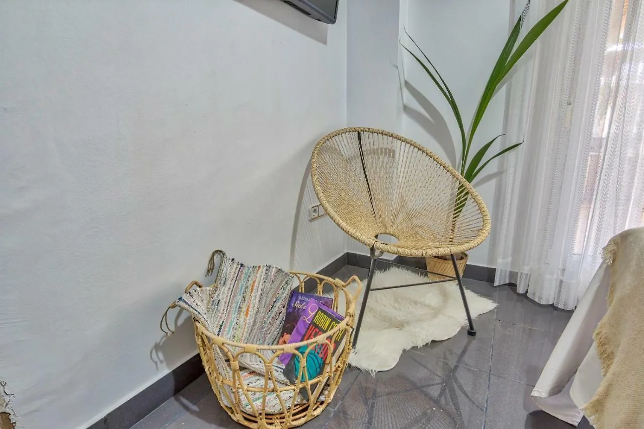 Roomqueo-Only Adults Barbate Hotel