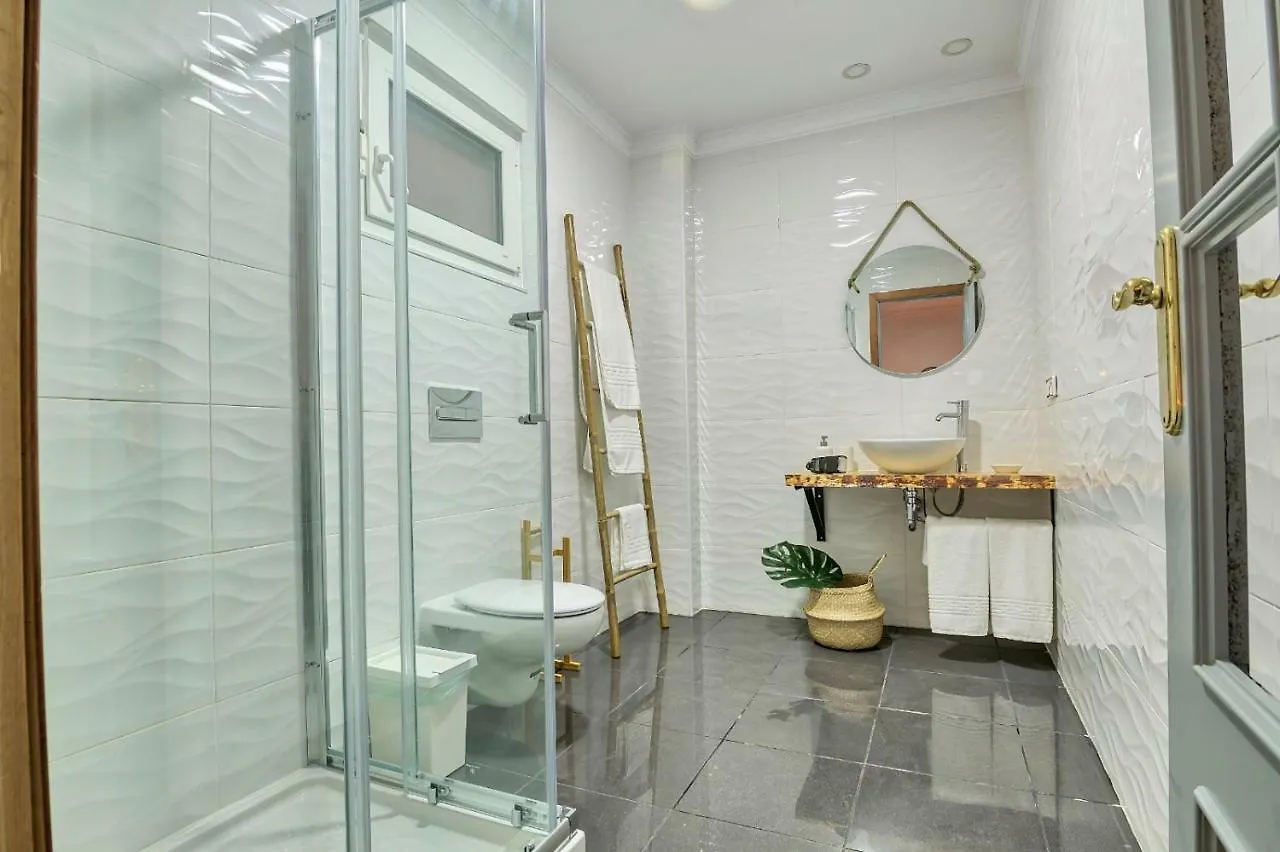Roomqueo-Only Adults Barbate 0*,  Hiszpania