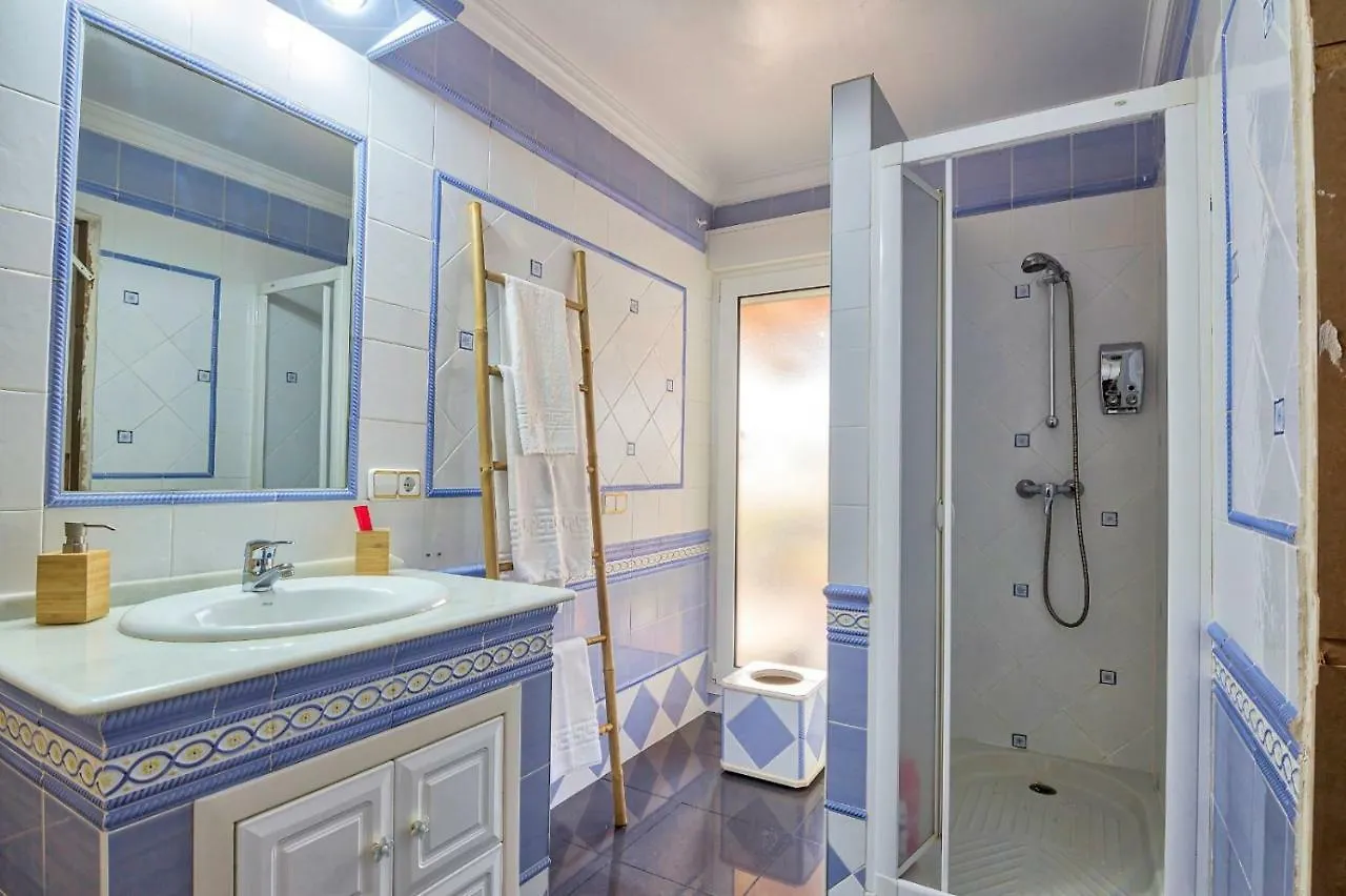 Roomqueo-Only Adults Barbate Hotel