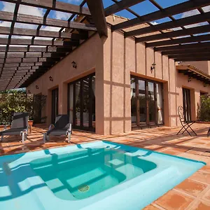 https://hotel-es-lloquet-campos-del-puerto.allmallorcahotels.com